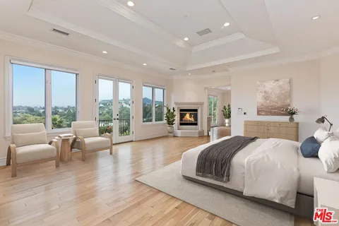 $15,900,000 | 11971 Lockridge Road, Studio City, CA 91604