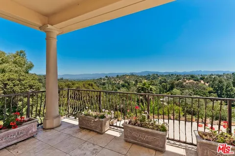 $15,900,000 | 11971 Lockridge Road, Studio City, CA 91604