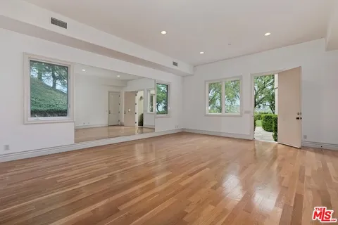 $15,900,000 | 11971 Lockridge Road, Studio City, CA 91604