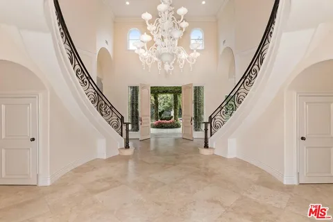 $15,900,000 | 11971 Lockridge Road, Studio City, CA 91604