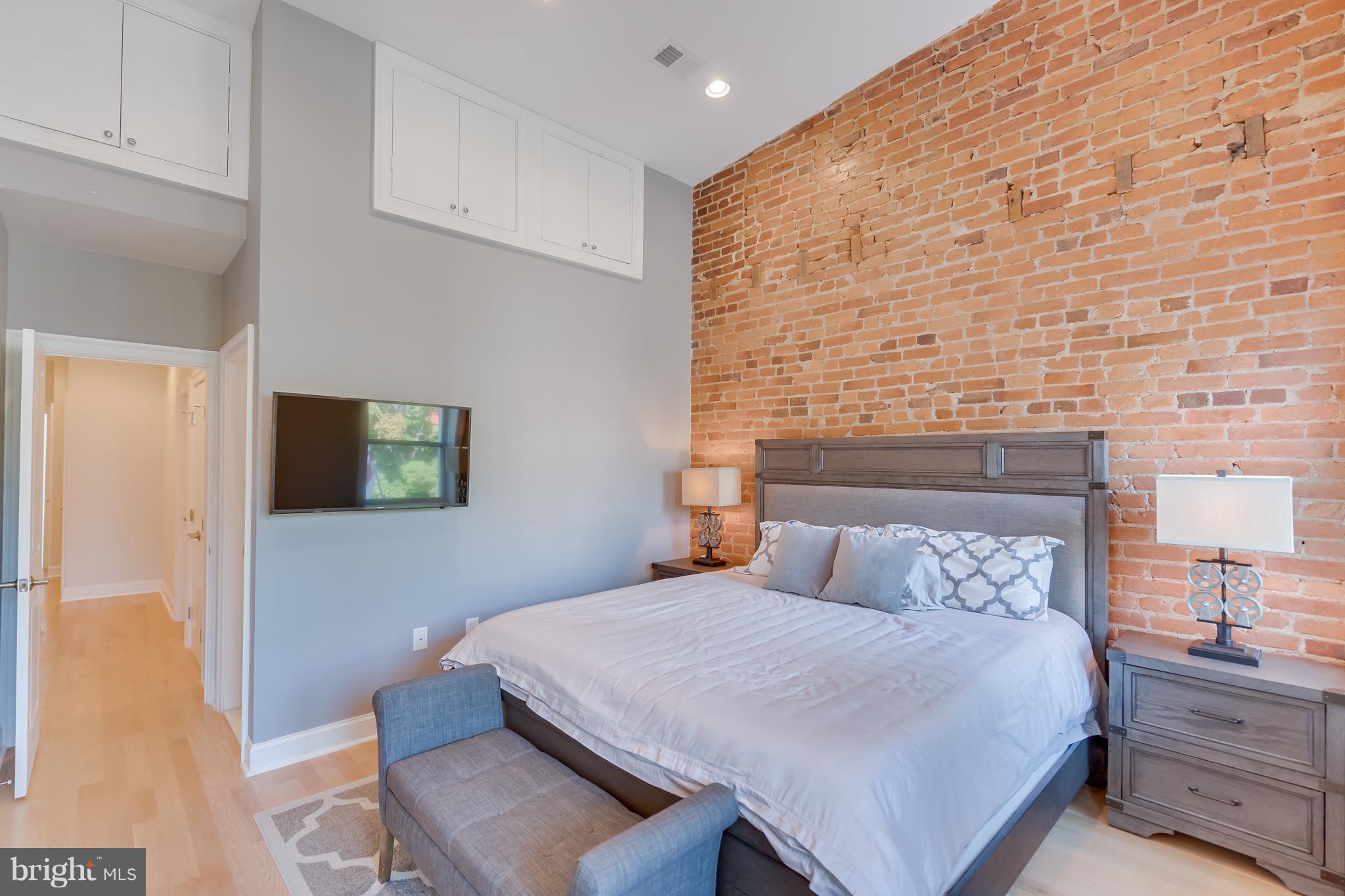 42 Seaton Place Northwest Washington, DC 20001 - Photo 15 of 26 Bedroom (Master)