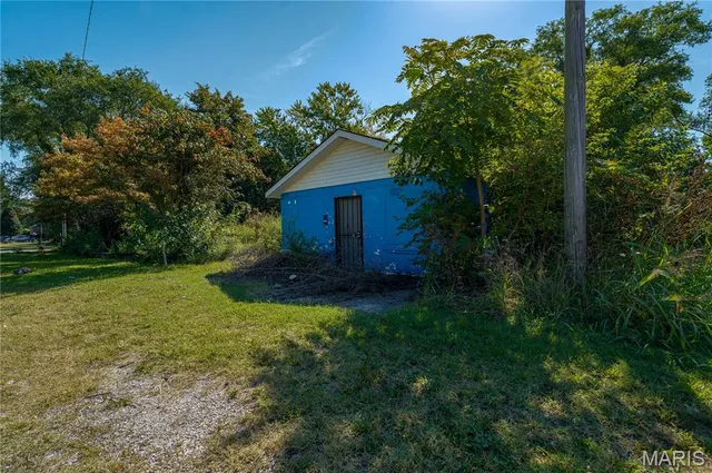 $23,000 | 3300 McCasland Avenue, East St. Louis, IL 62207