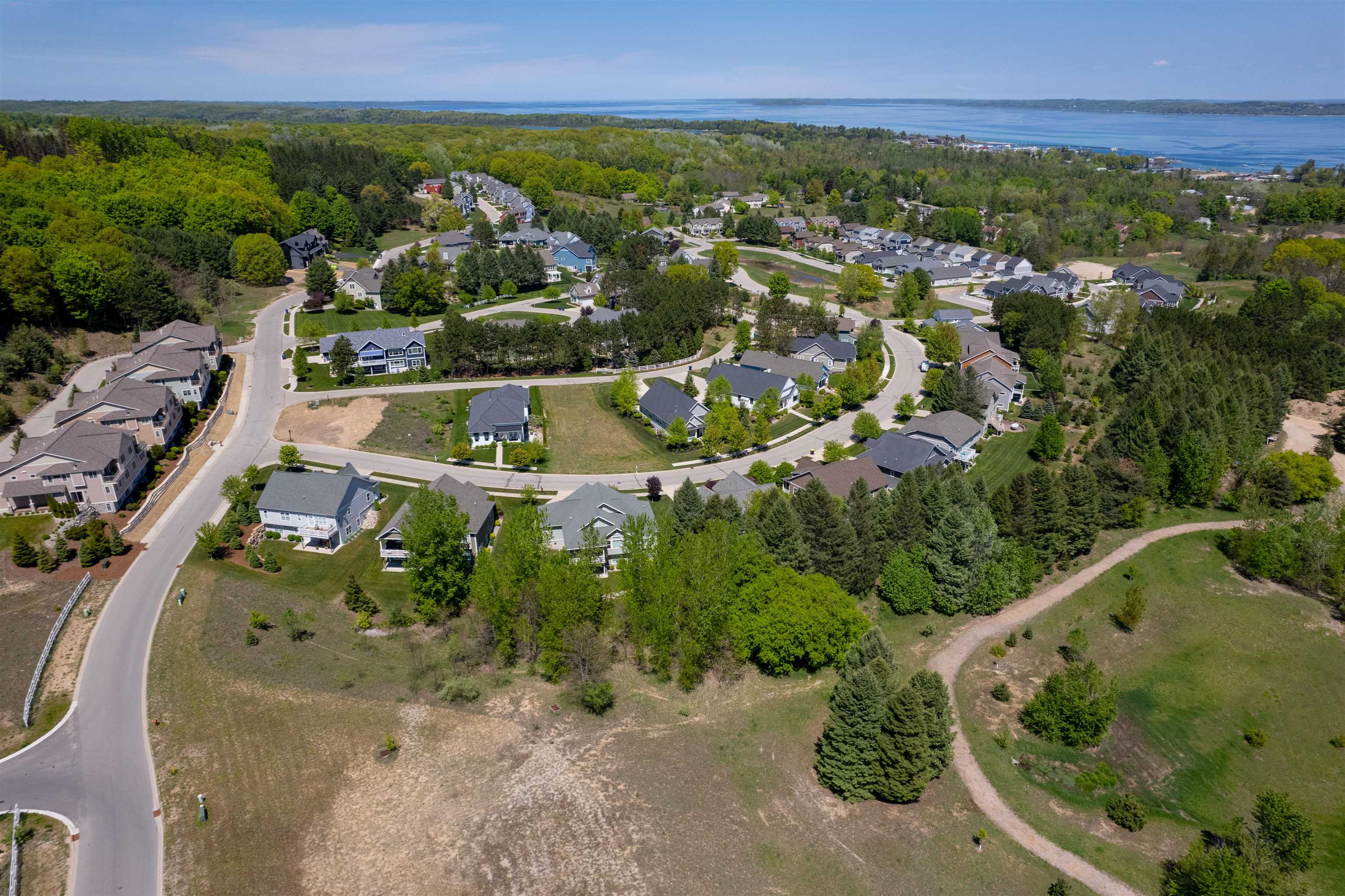 10762 Shrewbury Road Traverse City, MI 49684 - Photo 13 of 17 Gallery Image 13