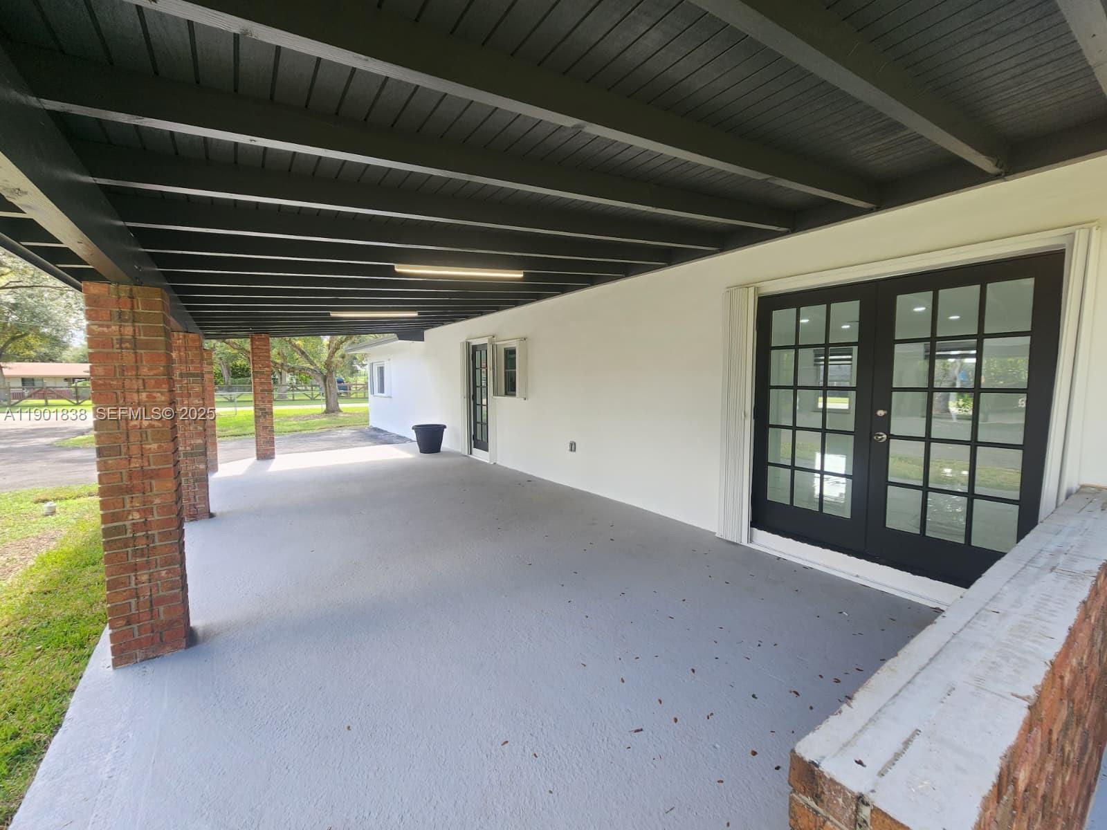 19621 Southwest 308th Street Homestead, FL 33030 - Photo 12 of 31