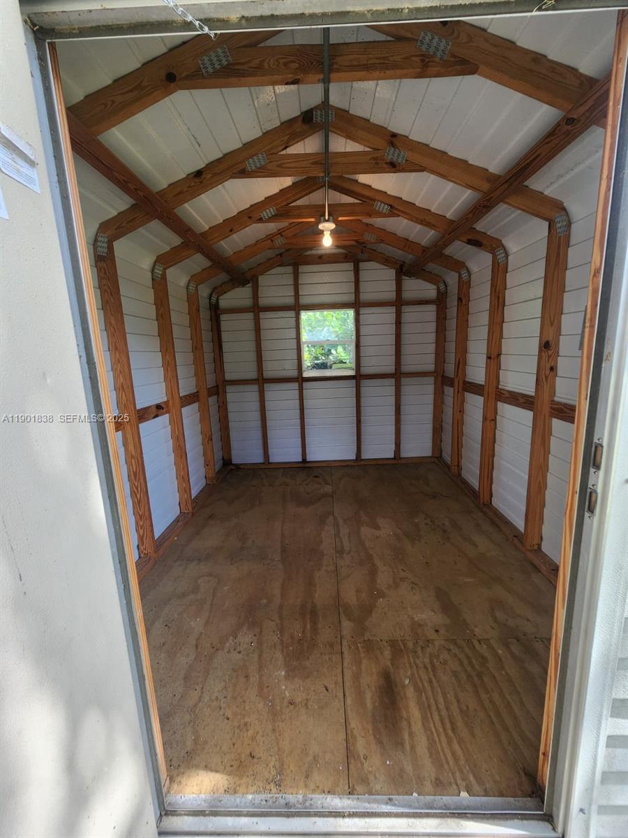 19621 Southwest 308th Street Homestead, FL 33030 - Photo 10 of 31 a view of a hallway
