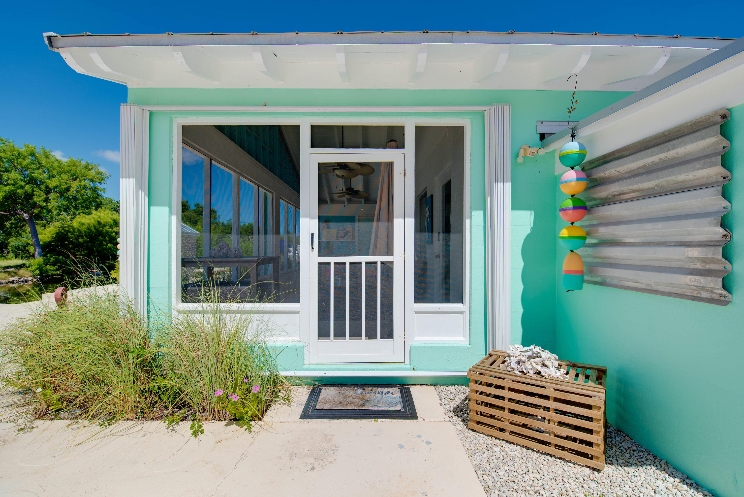 3940 Hall Road Big Pine Key, FL 33043 - Photo 10 of 33 Entrance