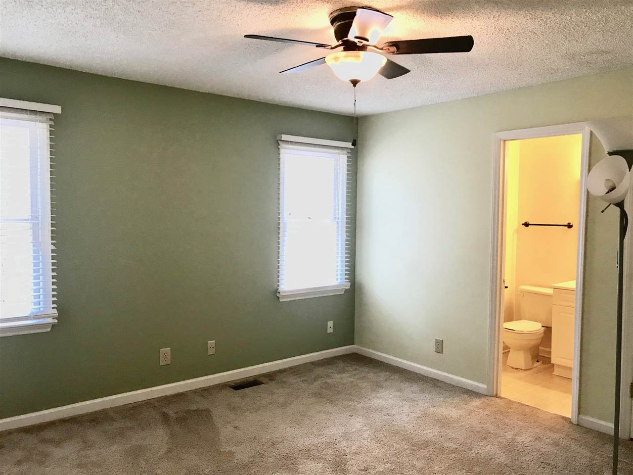 641 Bashford Road Raleigh, NC 27606 - Photo 12 of 16 Photo 12