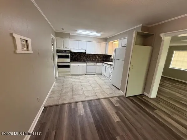 $1,600 | 2171 Old Popp's Ferry Road, Biloxi, MS 39532