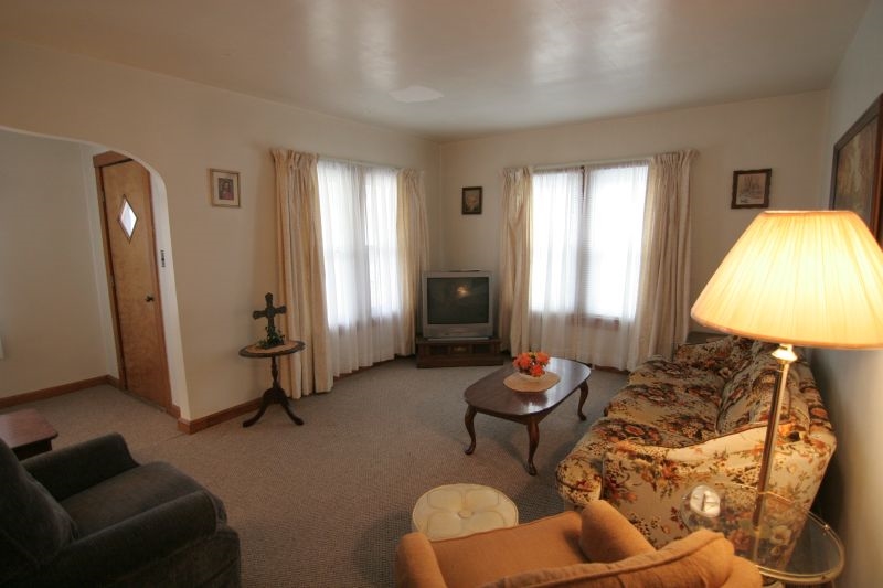 1464 West Division Road Jasper, IN 47546 - Photo 3 of 23 Gallery Image 3