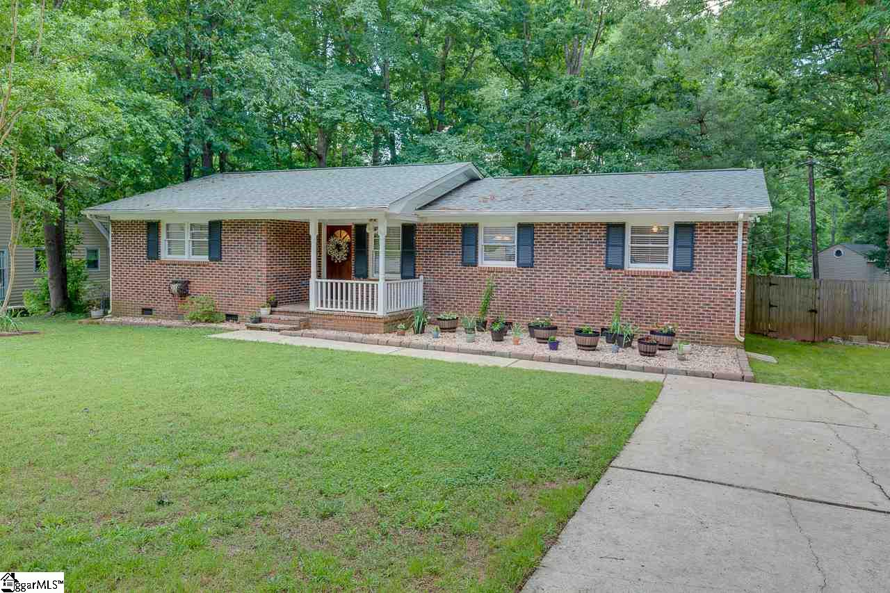 104 Branchview Court Simpsonville, SC 29680 - Photo 3 of 34 Gallery Image 3