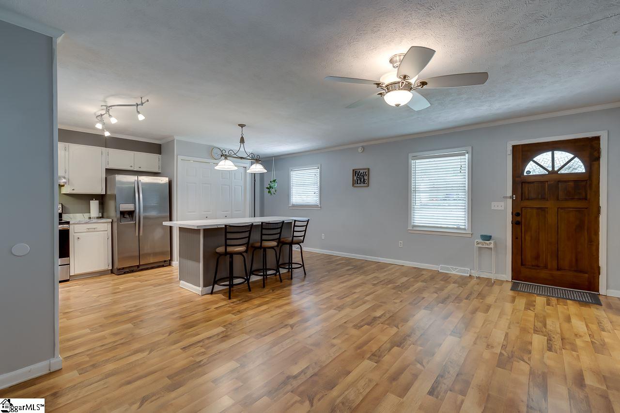 104 Branchview Court Simpsonville, SC 29680 - Photo 7 of 34 Gallery Image 7