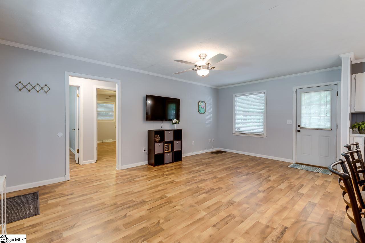 104 Branchview Court Simpsonville, SC 29680 - Photo 8 of 34 Gallery Image 8