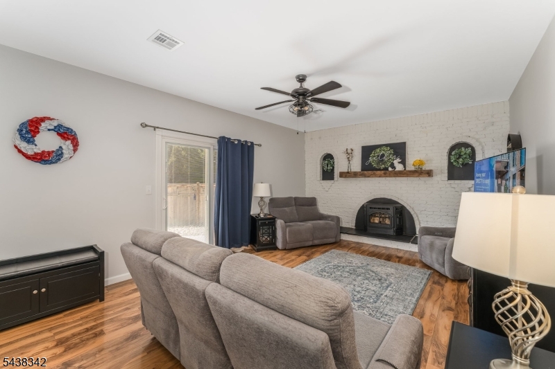 17 Partridge Run Washington, NJ 07882 - Photo 13 of 38