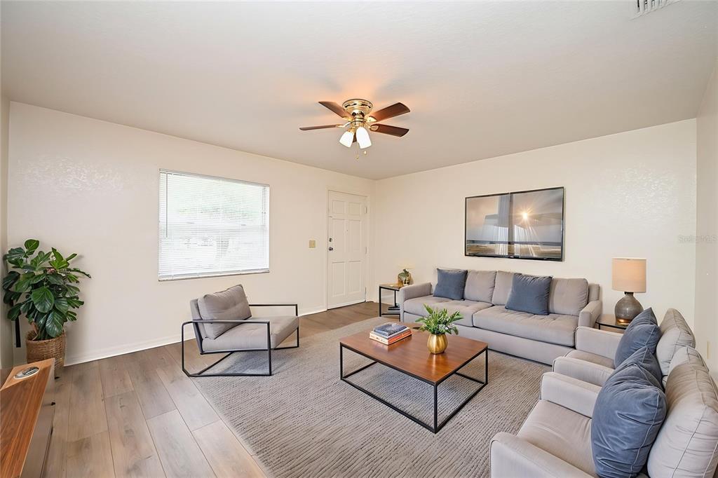613 Robin Road, Unit 3 Lakeland, FL 33803 - Photo 4 of 19