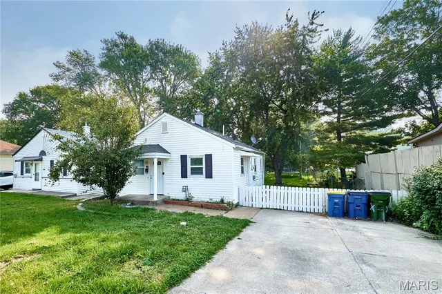 $119,900 | 3346 St Joachim Lane, St. Ann, MO 63074