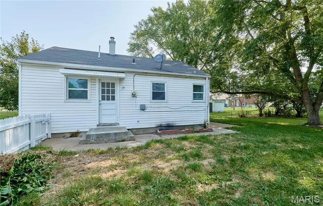 $119,900 | 3346 St Joachim Lane, St. Ann, MO 63074