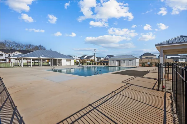 $339,990 | 423 Crestcreek Drive, Anderson, SC 29621