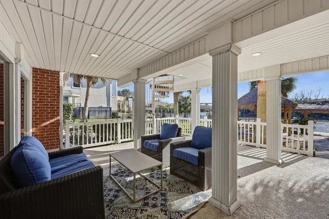 $545,000 | 405 Pintail Lane, Orange, TX 77630