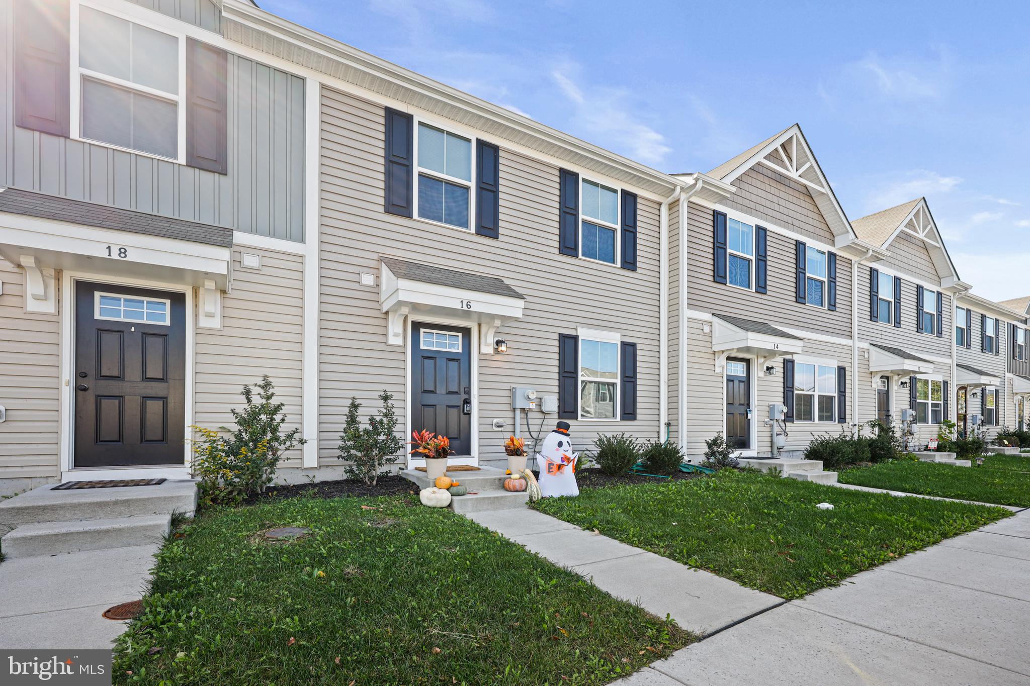 16 Azalea Circle Elkton, MD 21921 - Photo 27 of 30 a front view of a house with a yard and garage