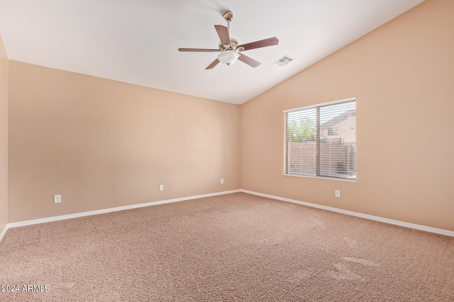 6642 East Flynn Avenue Florence, AZ 85132 - Photo 12 of 21 0015-14 - Flynn