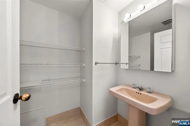 $430,000 | 800 Palisade Avenue, Unit 1804, Fort Lee, NJ 07024