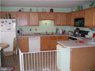 125 Raintree Crossing Hatfield, PA 19440 - Photo 3 of 6 Gallery Image 3