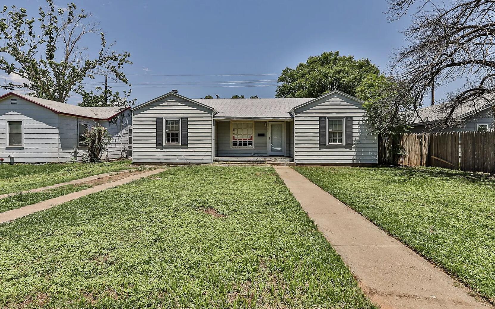 2506 36th Street Lubbock, TX 79413 - Photo 2 of 13 2