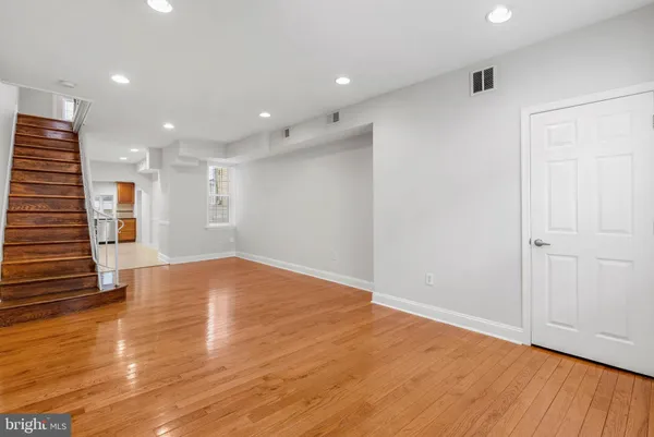 $525,000 | 614 South LeCount Street, Philadelphia, PA 19146