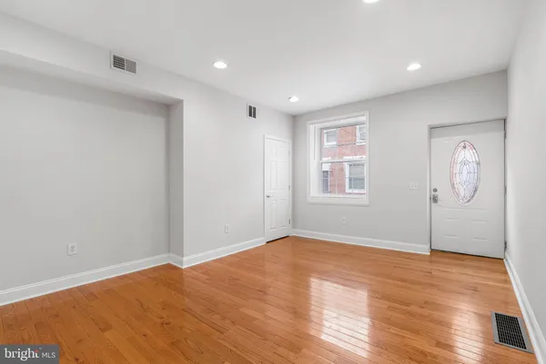 $525,000 | 614 South LeCount Street, Philadelphia, PA 19146