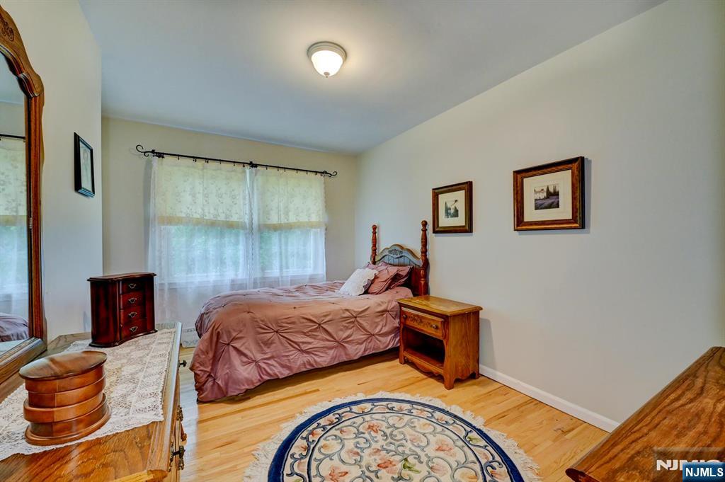 2 Pembroke Court Oak Ridge, NJ 07438 - Photo 23 of 28 Gallery Image 23