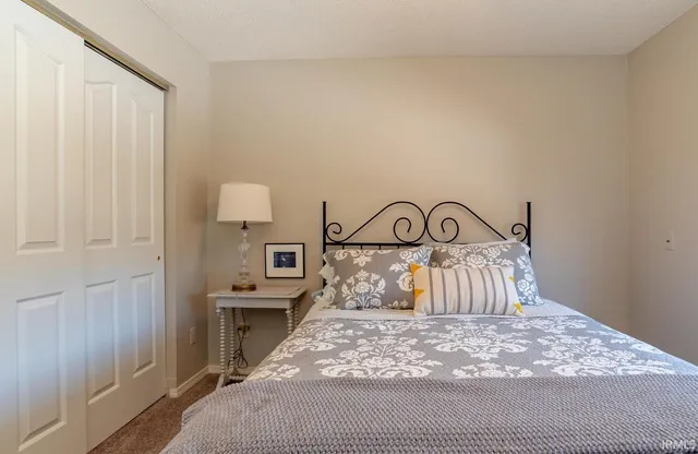 $415,000 | 737 East Moss Creek Circle, Bloomington, IN 47401