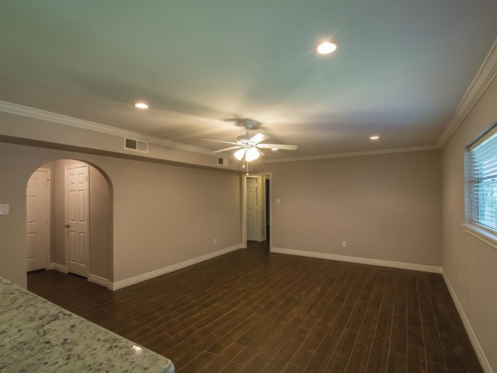 6510 Reamer Street Houston, TX 77074 - Photo 7 of 14