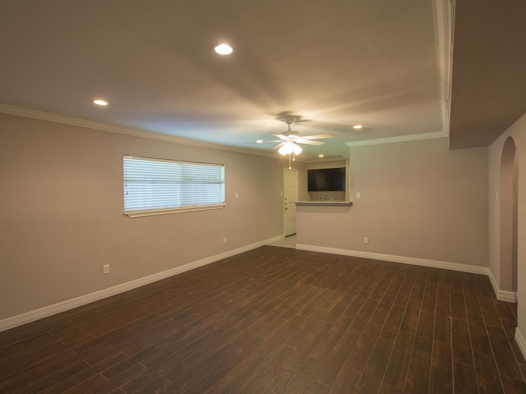 6510 Reamer Street Houston, TX 77074 - Photo 8 of 14