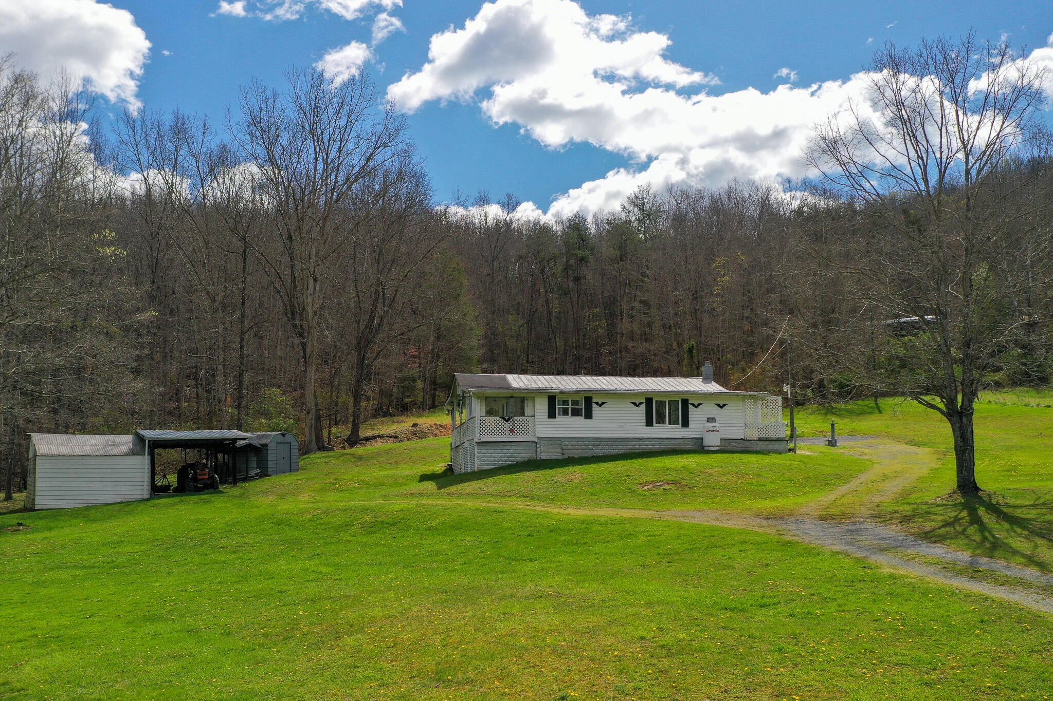 2930 Nickells Mill Road Ronceverte, WV 24970 - Photo 9 of 41 Gallery Image 9