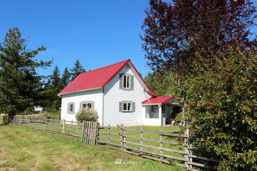 33113 Locke Road Roy, WA 98580 - Photo 1 of 23 Gallery Image 1