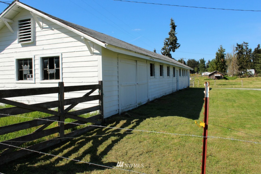 33113 Locke Road Roy, WA 98580 - Photo 13 of 23 Gallery Image 13