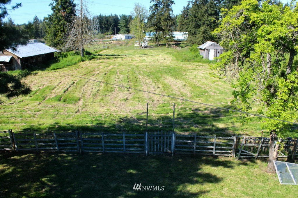 33113 Locke Road Roy, WA 98580 - Photo 15 of 23 Gallery Image 15