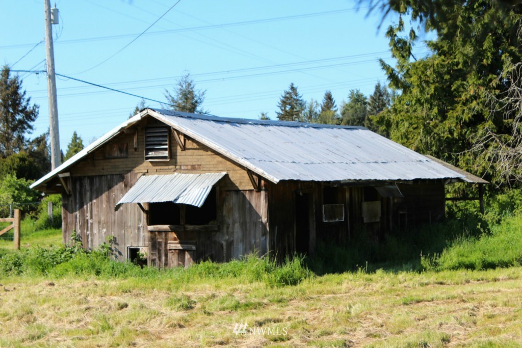 33113 Locke Road Roy, WA 98580 - Photo 18 of 23 Gallery Image 18