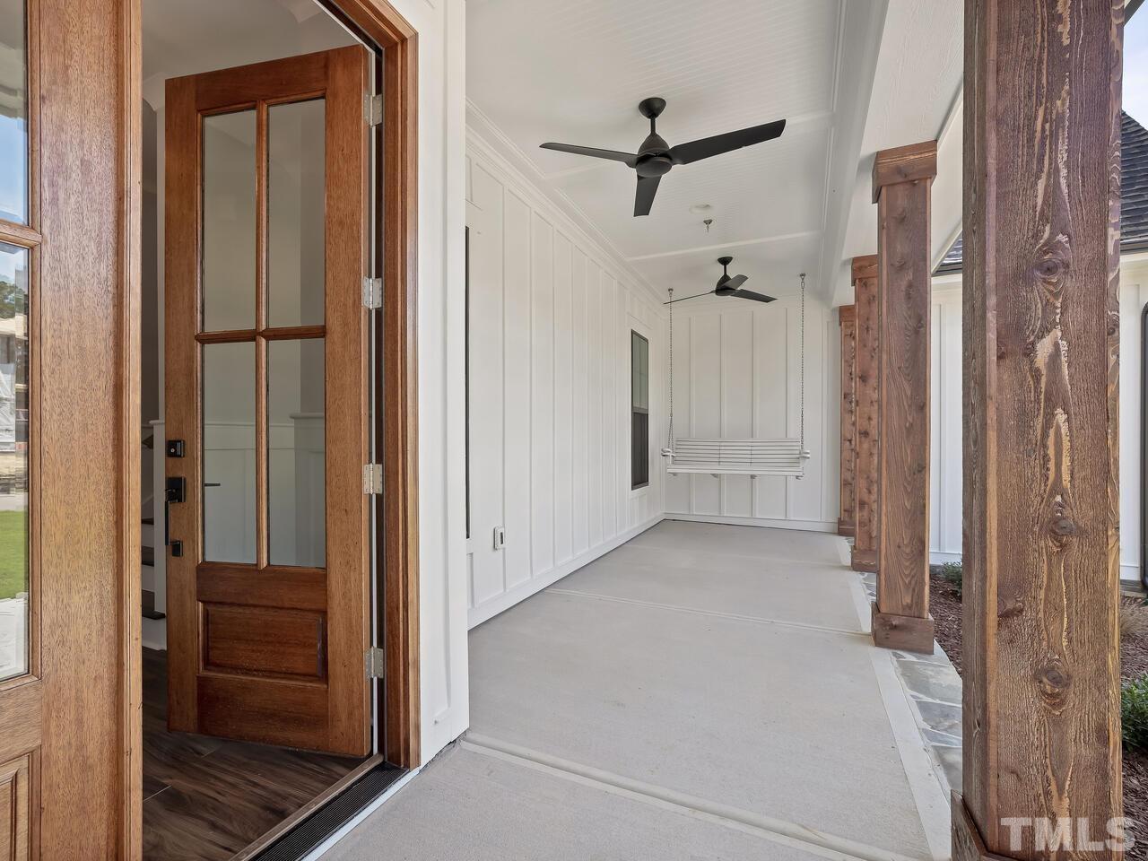214 Eagle Creek Lane Apex, NC 27502 - Photo 4 of 31 Gallery Image 4