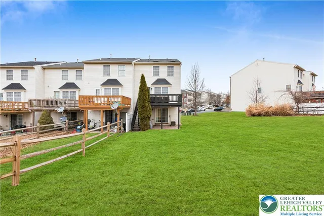 $349,000 | 307 South Oak Street, Freemansburg, PA 18017