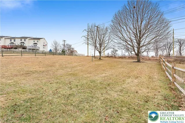 $349,000 | 307 South Oak Street, Freemansburg, PA 18017