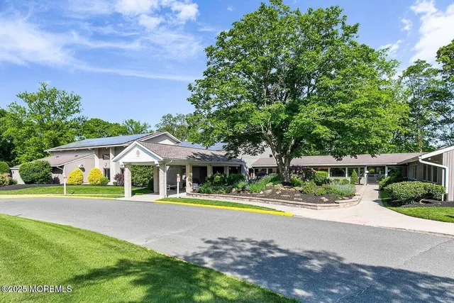 $389,000 | 88 Friendship Court, Red Bank, NJ 07701