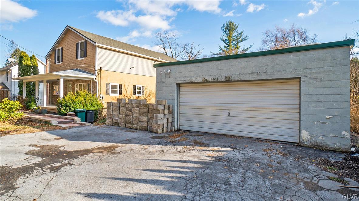 701 Fireline Road Palmerton, PA 18071 - Photo 3 of 50 Gallery Image 3