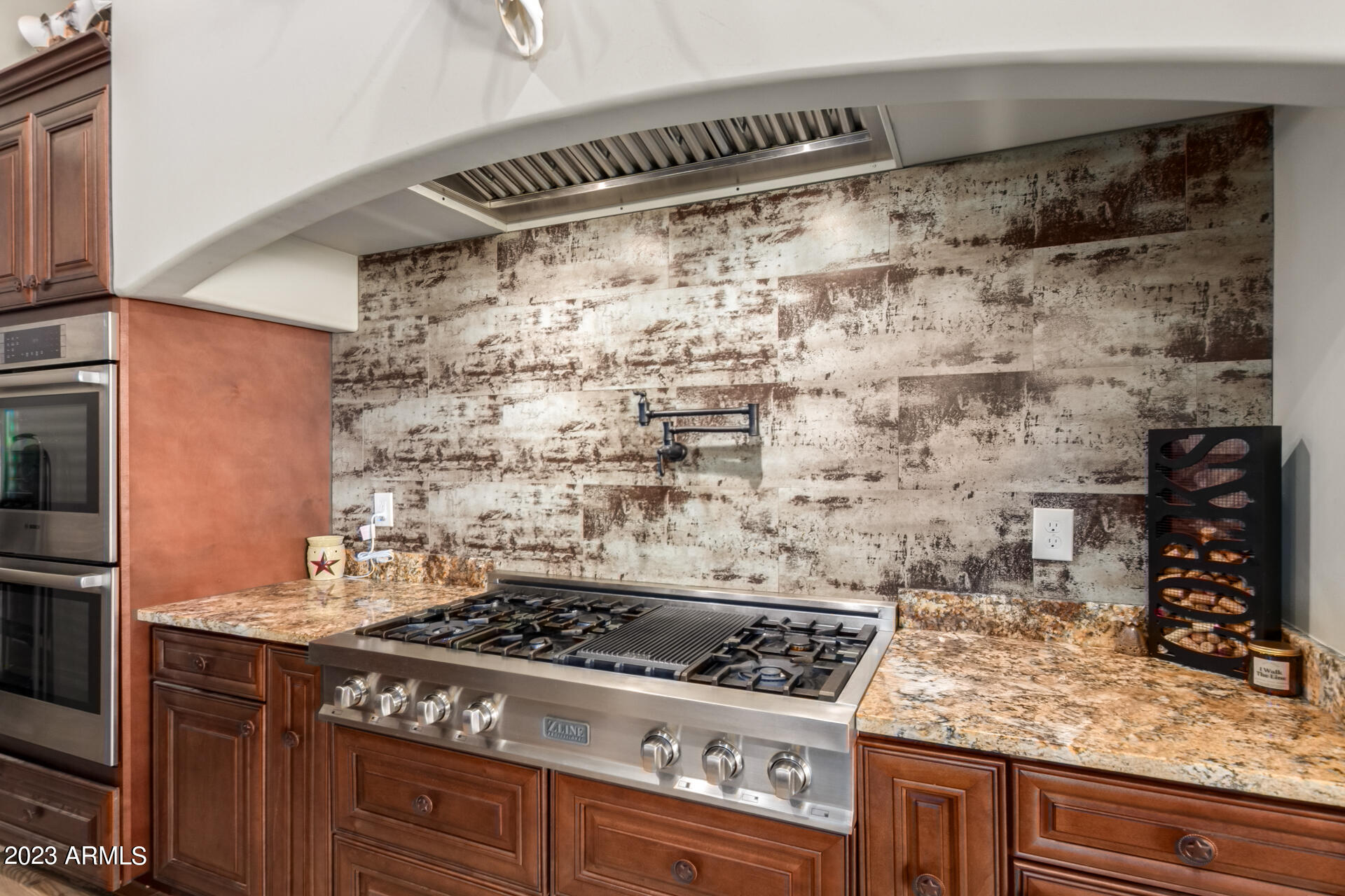 1444 West Maddock Road Phoenix, AZ 85086 - Photo 14 of 62 14 - Maddock