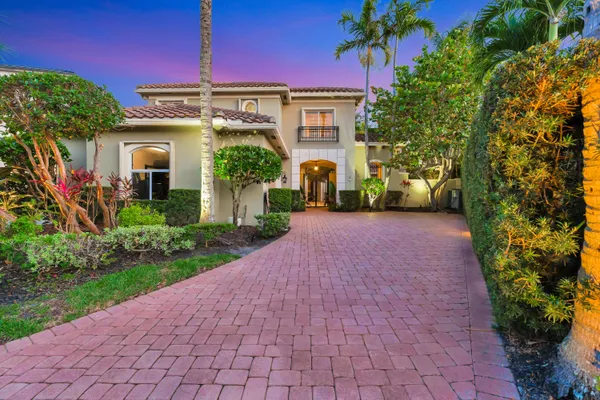 $2,200,000 | 366 Fishermans Way, Jupiter, FL 33477