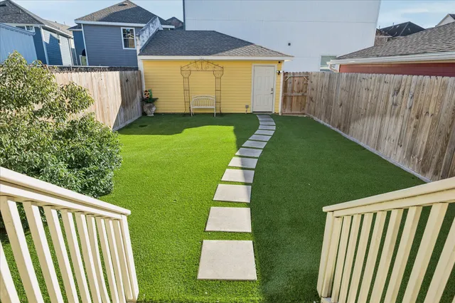 $650,000 | 1532 West 24th Street, Houston, TX 77008