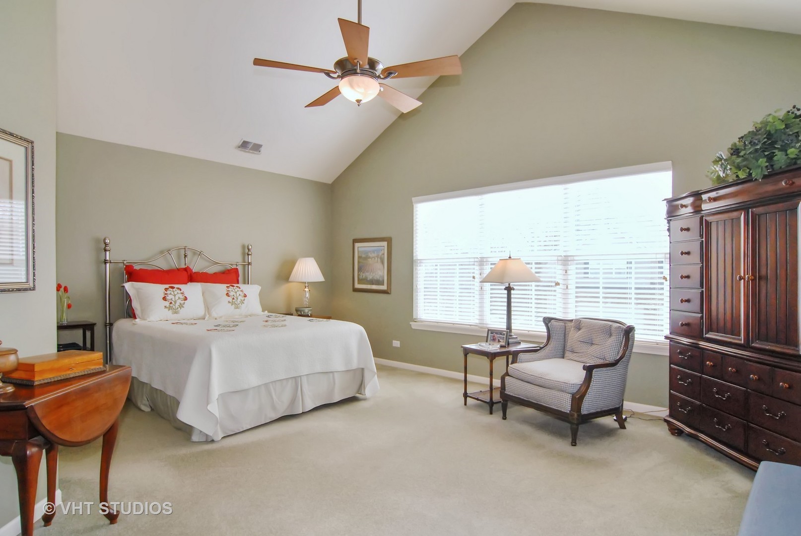 442 North River Road Naperville, IL 60540 - Photo 7 of 16