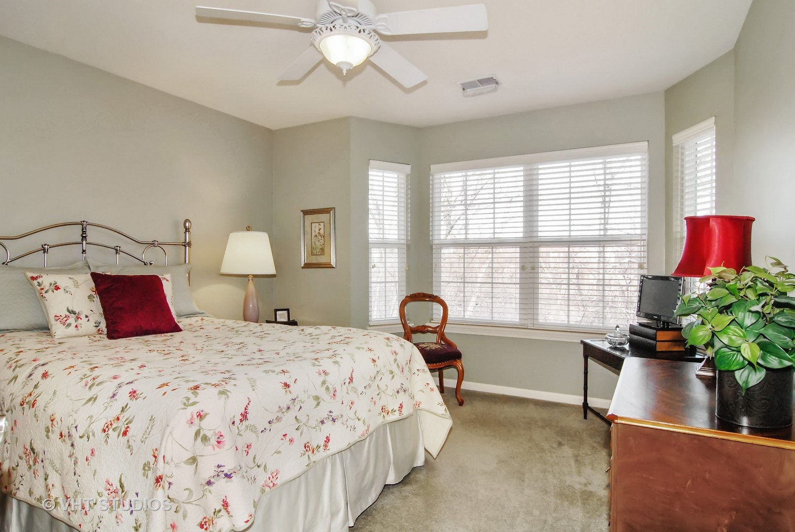 442 North River Road Naperville, IL 60540 - Photo 10 of 16