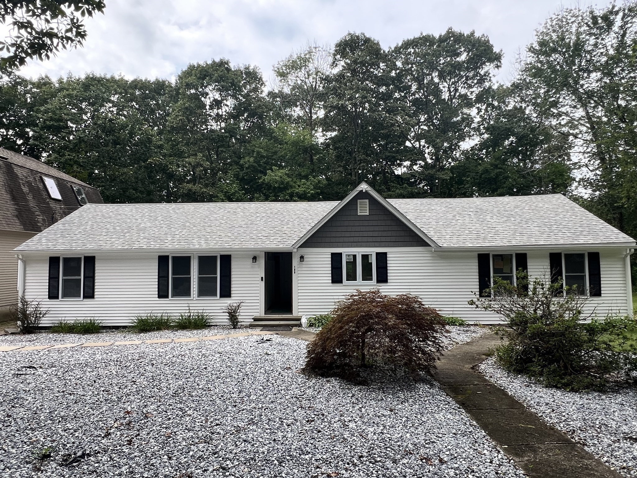 199 Center Depot Road, Unit HOUSE & GAR Charlton, MA 01507 - Photo 4 of 37 Gallery Image 4