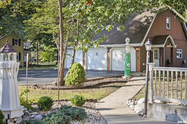 $248,000 | 207 South Fulton Street, Lacon, IL 61540